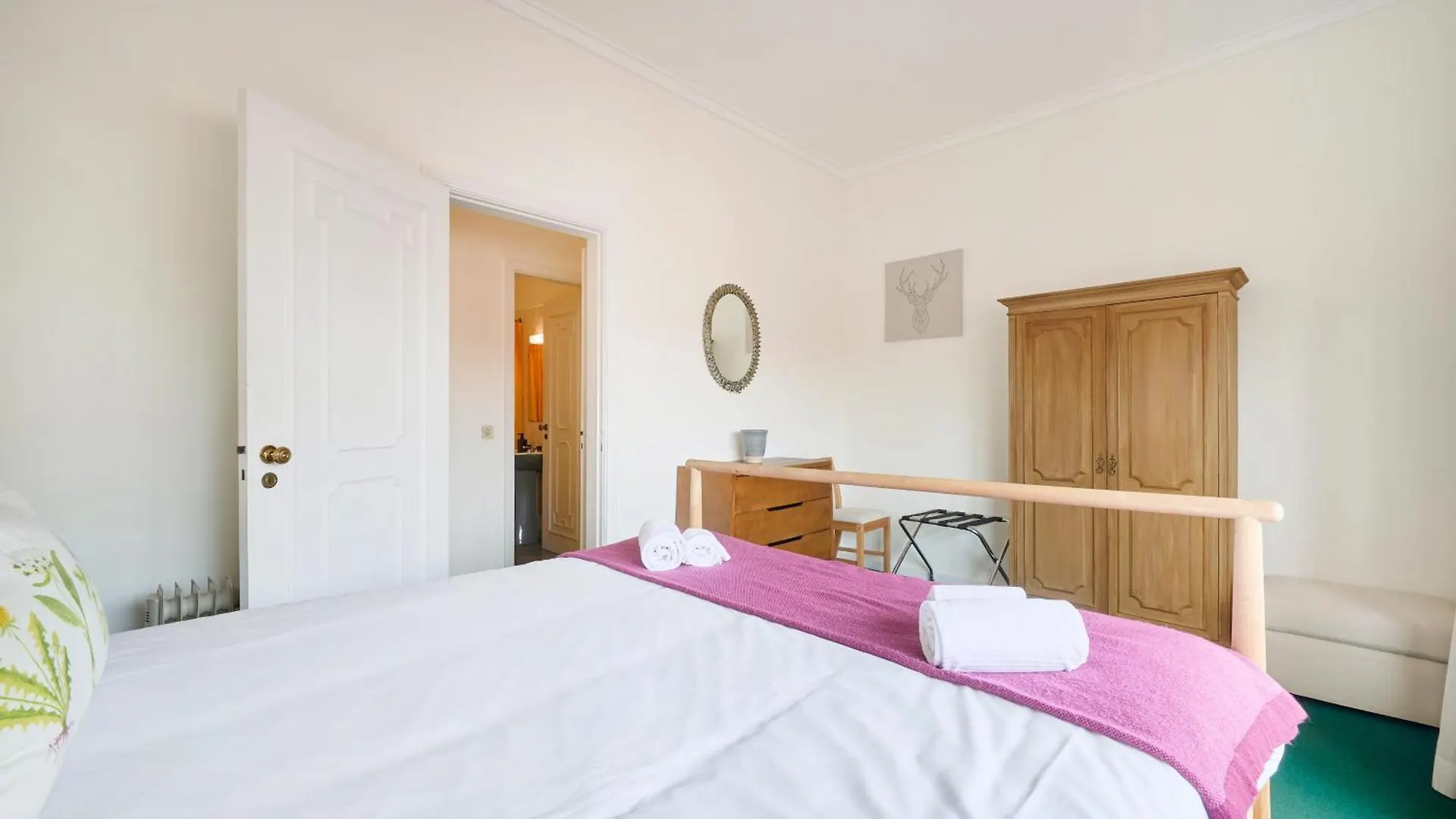 Nostalgic 70S Stay W Sunset Balcony, By Timecooler Lisbon Apartment
